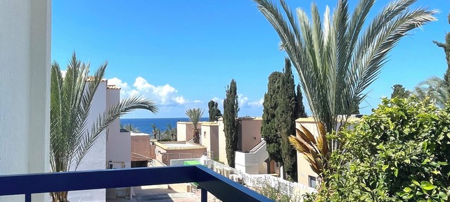 Family Design Villa & Play Garden near Sea, 3 BR, Sea Views in Chlorakas