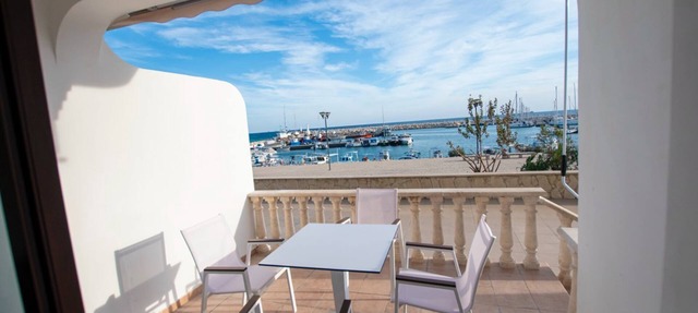 Glabur Stays The One 1 Elite Marina Front! in Terazi