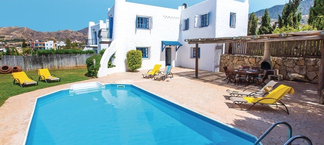 Gorgeous home in Pomos in Pomos