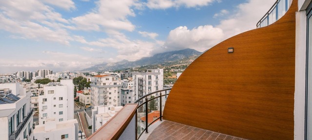 Gorgeous Residence in a Luxury Complex in Kyrenia in Girne