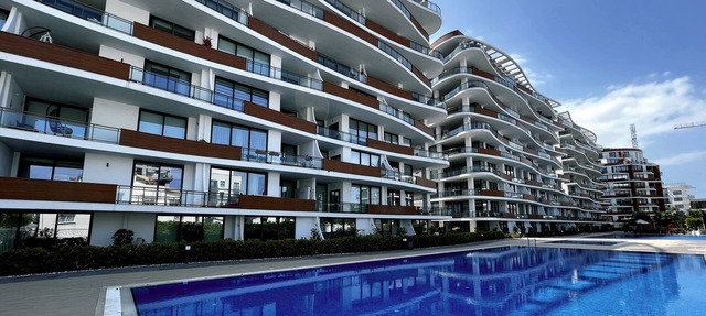 Gorgeous Residence in a Luxury Complex in Kyrenia in Girne