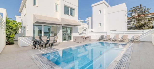 Green Bay Villa #17 - Modern Luxury Villa in Protaras