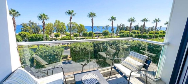 Hawaii Royal Sea View Apartment - 2bed, 2 bathroom in Limassol