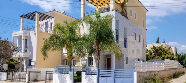 Helia Holiday Home by Nomads in Paphos