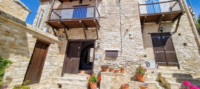 Hestia Poolview Studio in Skarinou