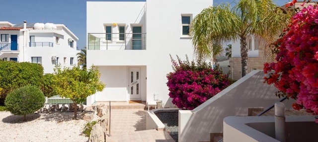 Infinity Luxury 4 bedroom Villa in Paphos