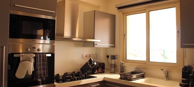 IRINI - Superior Three-Bedroom Luxury Apartment, Just 13 Minute's from Paphos in Paphos
