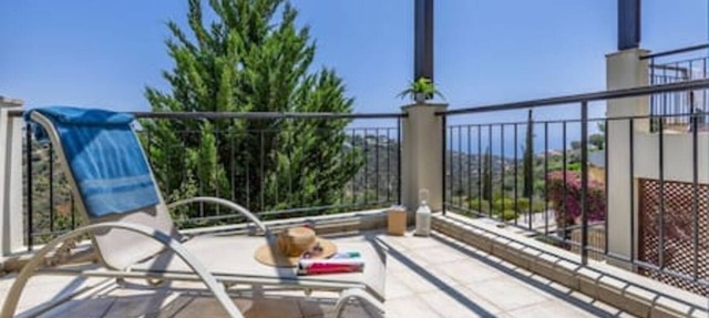 J1 Holiday House Adjacent to Aphrodite Hills - Sea in Kouklia