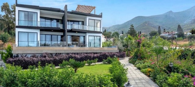 Kıbrıs’ın en iyi konumunda ,özel havuzlu 3 oda -4 banyolu eviniz sizi bekliyor in Beylerbeyi