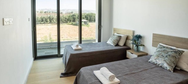 Kinyras 3, 3 bedroom Villa with pool in Emba