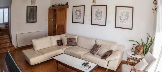 Lania Royal Oak House in Laneia