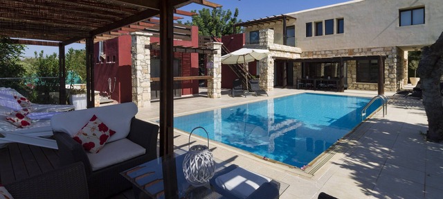 Large Secluded Stone Built Villa with Free 7 Seater Car in Tala