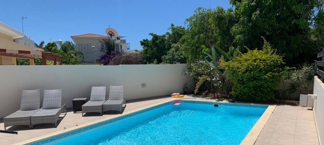 Larnaca beach villa in Pyla
