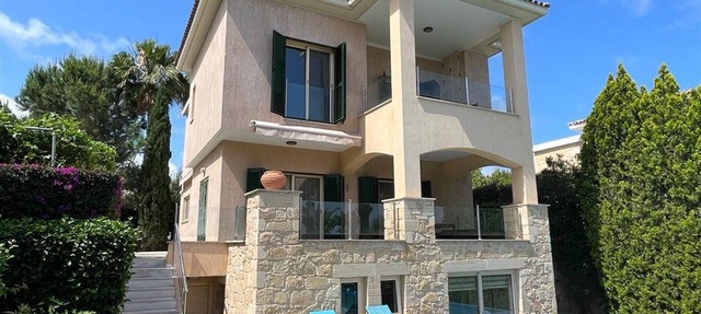 Latchi - Luxury 4 Bedroom Villa - 100m from Sandy Beach in Poli Crysochous