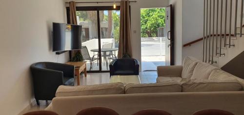 Lavin - 3Bedroom Maisonette in Argaka