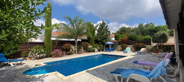 "Le Caroubier" Splendid 3 Bedrooms Bungalow in Souni