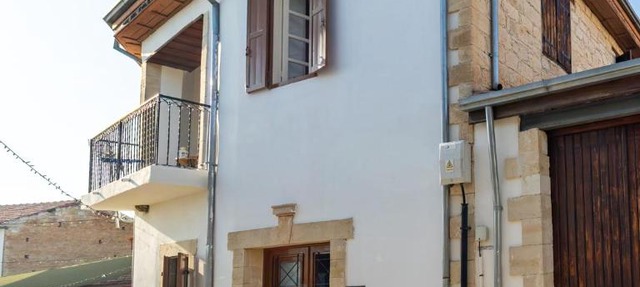 Licensed Loula's Village House-Arsos, Cyprus Wine Route in Arsos