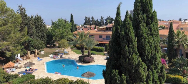 Limnaria: 3BR Apt | Pool | Walk 2 Beach | Sleeps 6 in Paphos
