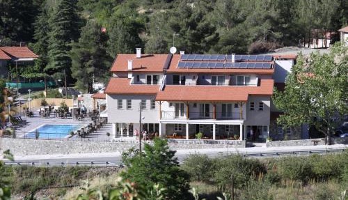 Livadia Hotel Kyperounta in Kyperounda