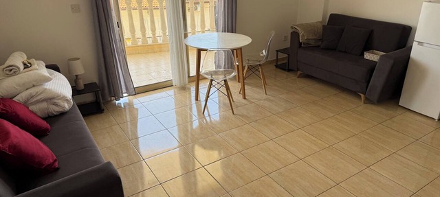 Lovely 1-bedroom apartment with AC in vibrant Larnaka in Larnaka