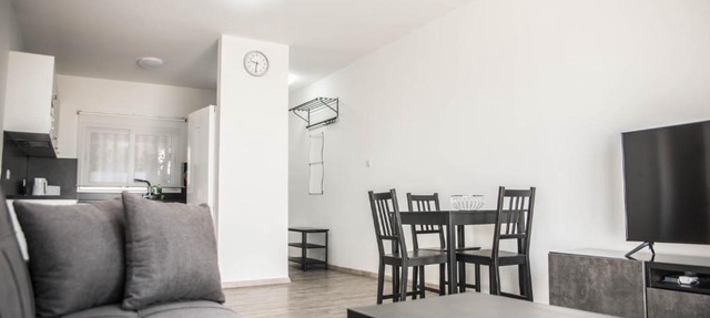 Lovely one bedroom apartment with nice view in Kissonerga