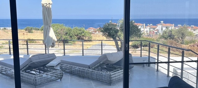 LUXERY 4 Bed Villa - Big Heated Pool - Air Con - Wi-Fi - DESIGNED for FAMILY'S in Bahceli