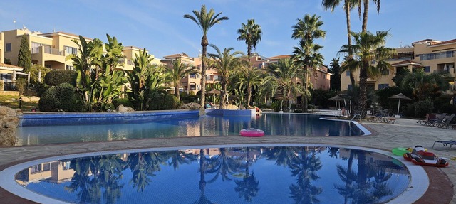 Luxurious Penthouse with Spacious Terrace in Limnaria Gardens, Paphos in Paphos