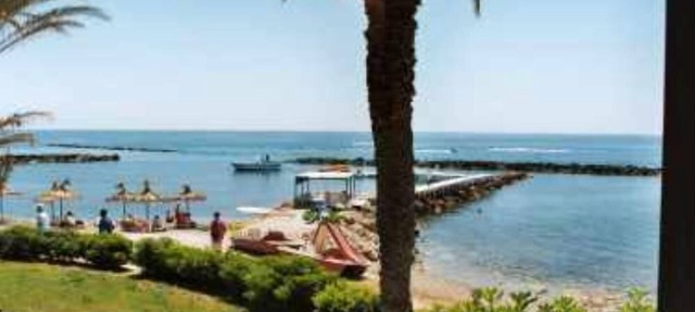 Luxury 2 Bed Villa (sleeps 6) in Paphos - Beautiful Pool, Close to Sea in Paphos