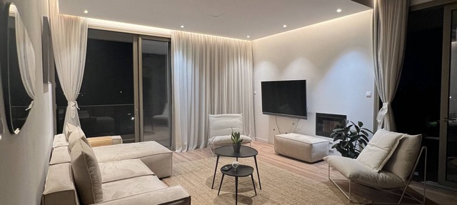 Luxury 2 bedroom penthouse near the city center! Pet-friendly! in Strovolos