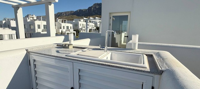 Luxury 2BR Penthouse in Gated Complex with Terrace, Pool and Gym in Alsancak