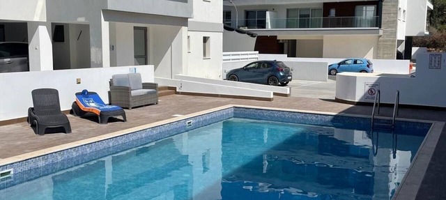 Luxury 3 Bedroom Penthouse apartment with sea view. 10 mins walk to Venus Beach in Paphos