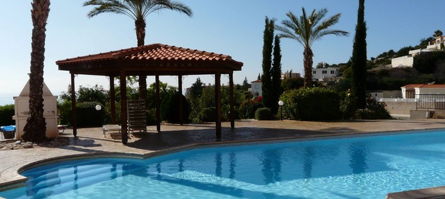 Luxury Apartment Peyia Wi-Fi, pool. Mountainside spectacular view to the sea. in Peyia