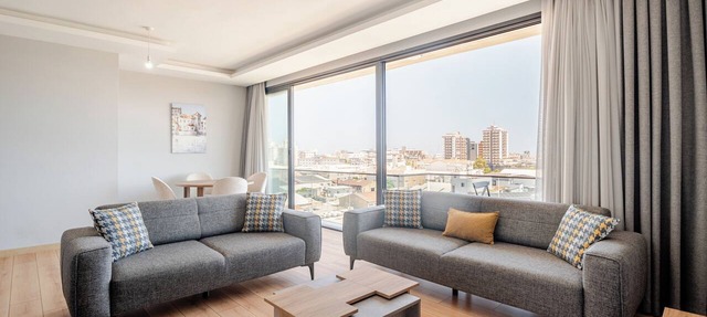 Luxury & Comfort: 2BR Apt with Full AC & Sea View in Famagusta