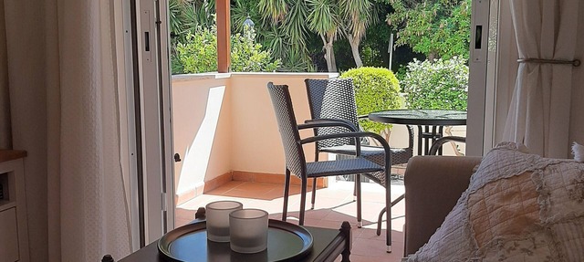 Luxury Maisonette 250m from the beach. in Kato Paphos