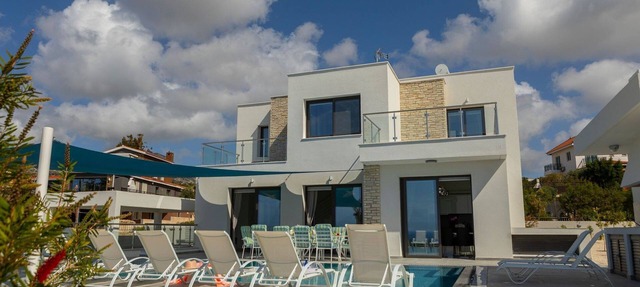 Luxury Paphos Villa | Villa Aldebaran | 5 Bedroom Villa | Private Swimming Pool in Paphos