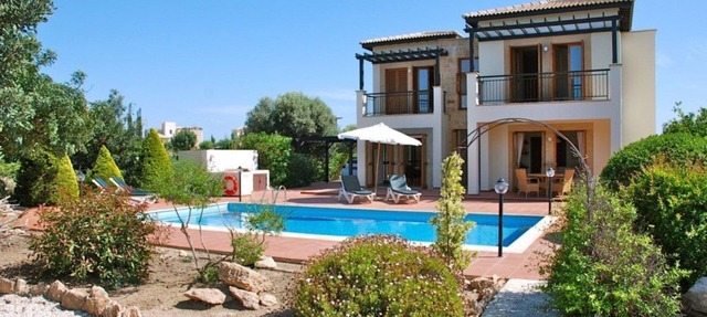 Luxury Villa for Rent Located on the Exclusive Aphrodite Hills Resort, Villa Paphos 1055 in Paphos