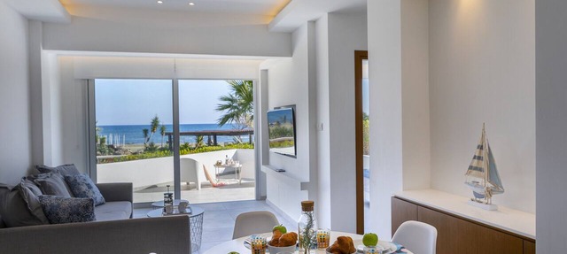 Mackenzie Castella Beachfront Suite in Larnaca