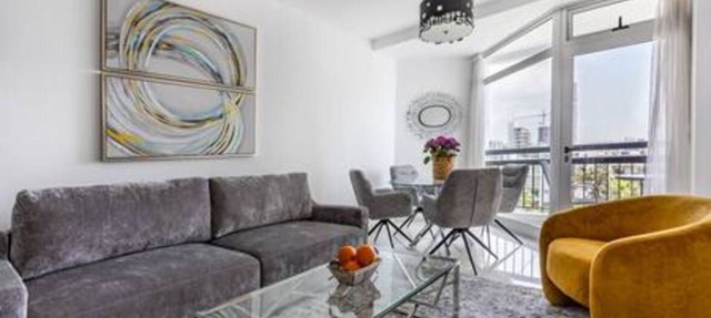 Marathon Beach Apartment - Sea View, Shared Pool in Mouttagiaka