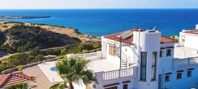 Marina Magic Sunset Villa-Pool-Parking-3BR in Bahceli
