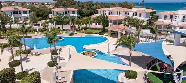 Mazatos Beachfront Gardens | Apartment on Ground Floor | Stunning & Tranquil. in Mazotos