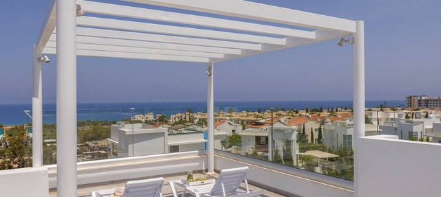 Milos lifestyle 5 bedroom villa with pool in Protaras