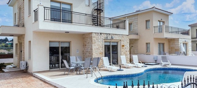 Modern Family Villa, A/C, Private Pool, First Floor Terrace - Ideally Located Between Polis & Latchi in Poli Crysochous