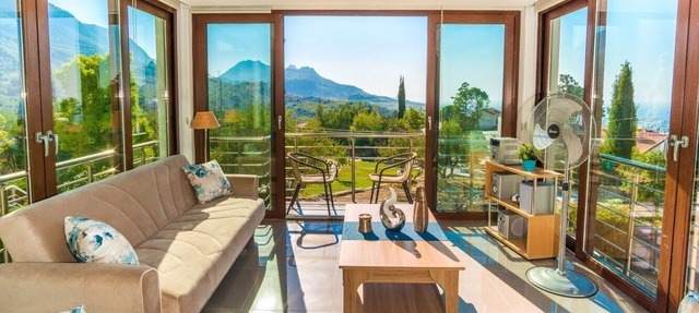 Modern New Flat with Sea & Mountain Views. Excellent Location. in Kyrenia
