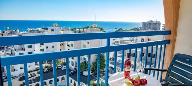 Navarria Hotel in Limassol