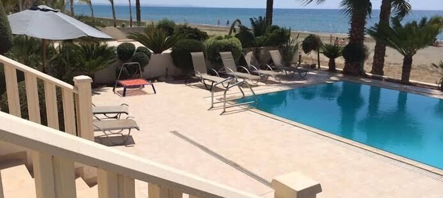 Nefeli Beach Villa, 5 Bedrooms in Larnaka