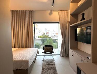 Nesseus Lux Suites - Near Unic & EUC in Ayios Dhometios