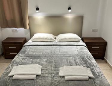 New York Plaza Hotel Apartments in Paphos