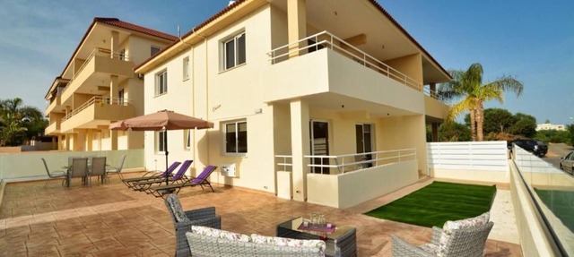 Nissi Martha 2 Bedroom Apartment With Public Pool in Ayia Napa