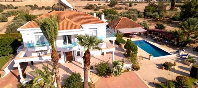 Palmera Mansion in Λάρνακα