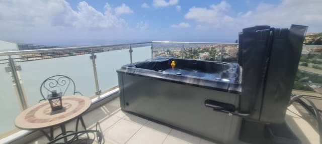 Panoramic Holidays - Deluxe 4 - Apartment with Outdoor Jacuzzi - Sea View in Peyia